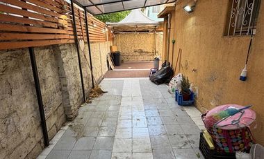 Casa en Venta en AMALIA ERRAZURIZ CON MAGDALENA VICUÑA