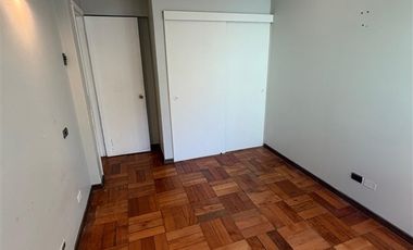 Casa en Venta en AMALIA ERRAZURIZ CON MAGDALENA VICUÑA