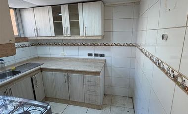Casa en Venta en AMALIA ERRAZURIZ CON MAGDALENA VICUÑA