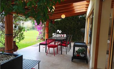 CASA EN VENTA EN VALLE DE BRAVO