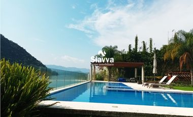 CASA EN VENTA EN VALLE DE BRAVO