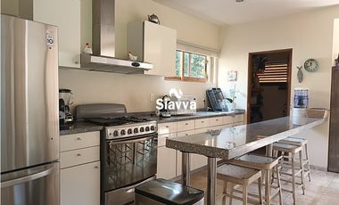 CASA EN VENTA EN VALLE DE BRAVO