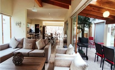 CASA EN VENTA EN VALLE DE BRAVO