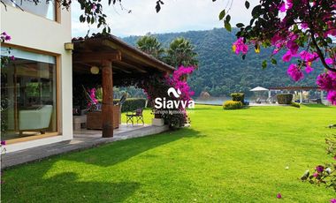 CASA EN VENTA EN VALLE DE BRAVO