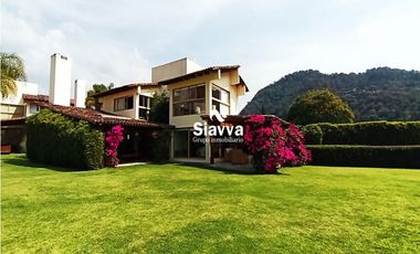 CASA EN VENTA EN VALLE DE BRAVO