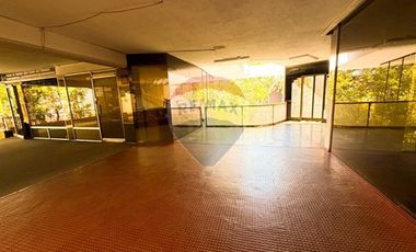 LOCALES COMERCIALES  EN ARRIENDO