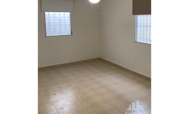 CASA EN VENTA EN VILLA LUCRE – EXCELENTE UBICACIÓN