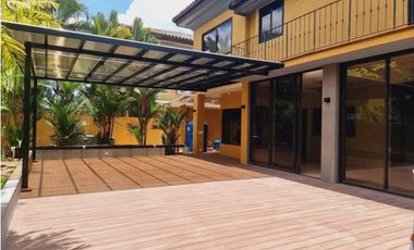 Alquiler de Casa en Costa del Este PH Antiguas
