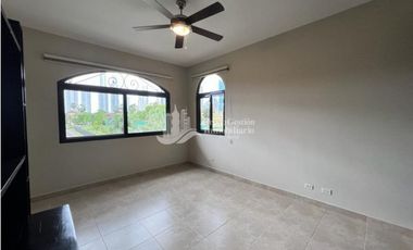 Alquiler de Casa en Costa del Este PH Antiguas