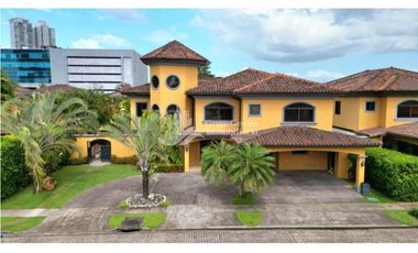 Alquiler de Casa en Costa del Este PH Antiguas