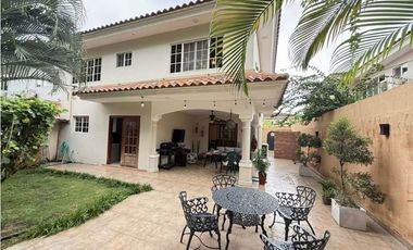Venta de Casa en Costa del Este. Costa Bay.
