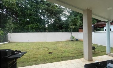 Residencia en Summer Hills - Costa Verde, La Chorrera (CP.)