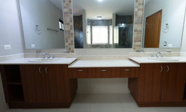 SE VENDE CASA EN RESIDENCIAL EL DORAL, Costa Sur, COD-CA