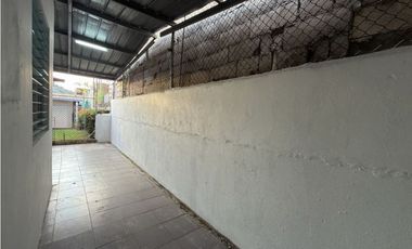 VENDO VILLA LUCRE