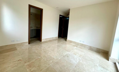 Santa Maria, 249m2 por estrenar con 190m2 patio.$4,900