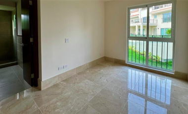 Santa Maria, 249m2 por estrenar con 190m2 patio.$4,900