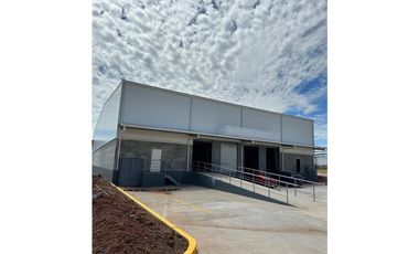 ALQUILER DE GALERA EN TOCUMEN  COMMERCIAL PARK