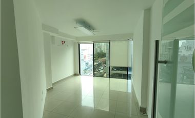 Oficina en Alquiler Calle 50 Panamá – PH Embajador 5.2 - 165m2 - AAH