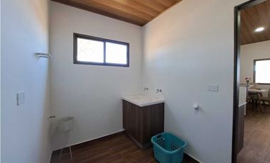 VENDO CASA EN EL FRANCES DE BOQUETE