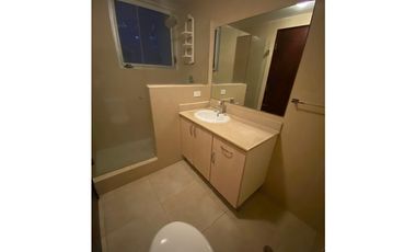 Se Alquila Apartamento en Av. Balboa $ 3200