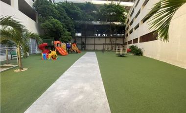 Se Alquila Apartamento en Av. Balboa $ 3200