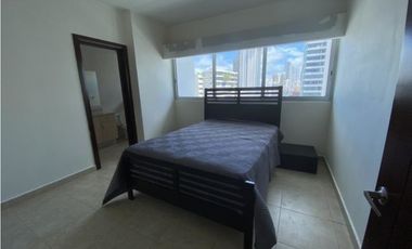 Se Alquila Apartamento en Av. Balboa $ 3200