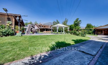 Arriendo casa excepcional con gran terreno en pasaje cerrado Plaza La Reina