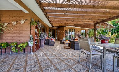 Arriendo casa excepcional con gran terreno en pasaje cerrado Plaza La Reina