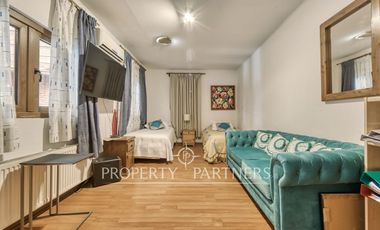 Arriendo casa excepcional con gran terreno en pasaje cerrado Plaza La Reina
