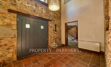 Espectacular casa provenzal tipo campiña francesa con gran parque