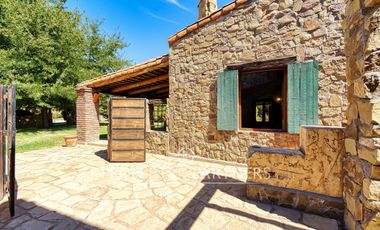 Espectacular casa provenzal tipo campiña francesa con gran parque