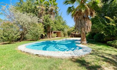 Espectacular casa provenzal tipo campiña francesa con gran parque