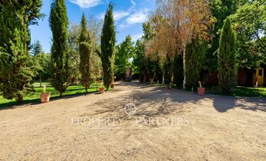 Espectacular casa provenzal tipo campiña francesa con gran parque