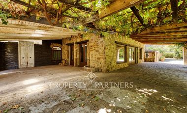 Espectacular casa provenzal tipo campiña francesa con gran parque