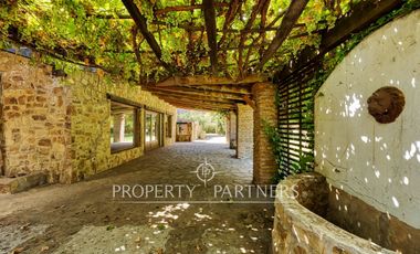 Espectacular casa provenzal tipo campiña francesa con gran parque