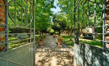 Espectacular casa provenzal tipo campiña francesa con gran parque