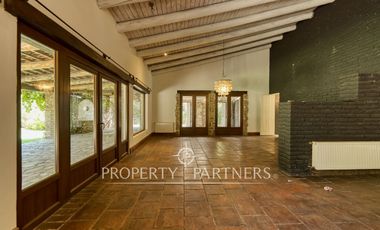Espectacular casa provenzal tipo campiña francesa con gran parque