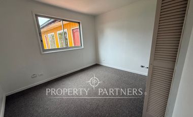 Casa en barrio residencial, Villa del Rey, excelente conectividad.