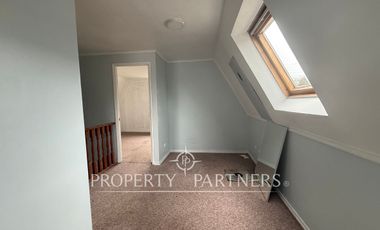 Casa en barrio residencial, Villa del Rey, excelente conectividad.