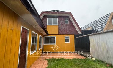 Casa en barrio residencial, Villa del Rey, excelente conectividad.