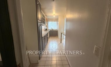 Casa en barrio residencial, Villa del Rey, excelente conectividad.