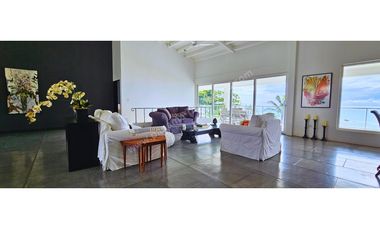 Casa del Amor, Exclusiva y Lujosa Propiedad en, Frente al Mar.PEDASI