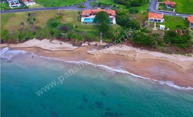 Casa del Amor, Exclusiva y Lujosa Propiedad en, Frente al Mar.PEDASI