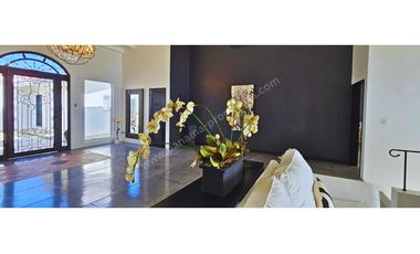 Casa del Amor, Exclusiva y Lujosa Propiedad en, Frente al Mar.PEDASI