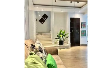 VENTA DE CASA EN VERSALLES