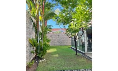 VENTA DE CASA EN VERSALLES