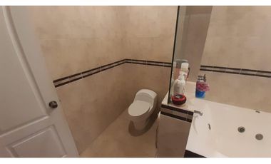 VENDO O ALQUILO CASA EN VILLA VALENCIA EN ESQUINA