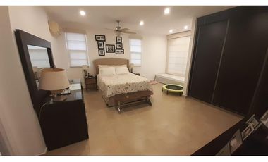VENDO O ALQUILO CASA EN VILLA VALENCIA EN ESQUINA