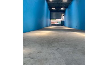 Transistmica, galera de 200m2 a solo $1200