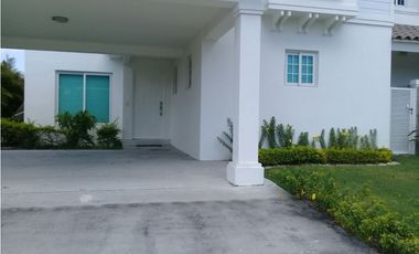 ALQUILER Y VENTA DE CASA DE PLAYA EN PH BIJAO 4531